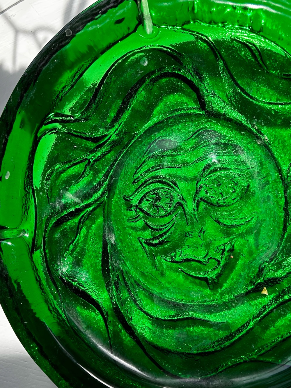 Huge Green Sun Face Decorative Glass Bowl heavy smokers - Picture 4 of 4